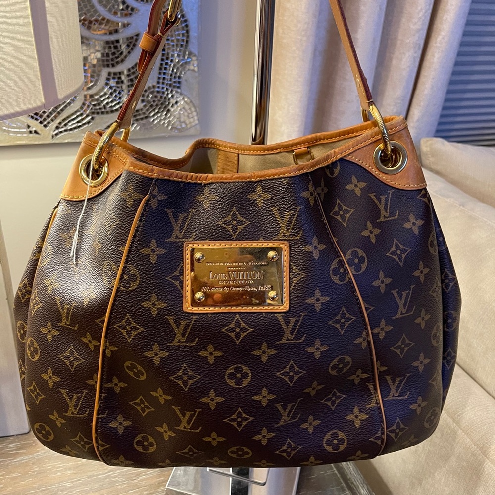 Louis Vuitton Galleria
